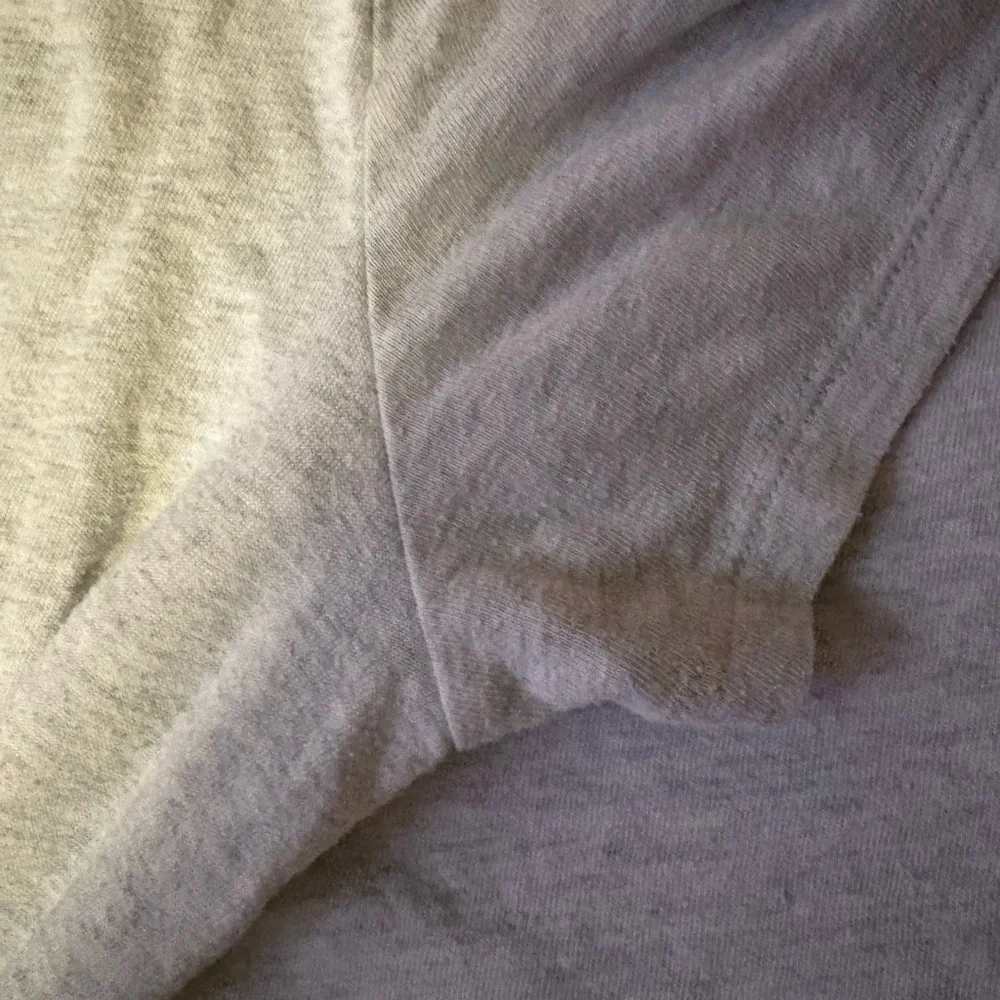 PINK Victoria's Secret Heather Gray Tee Size XL - Picture 4 of 4